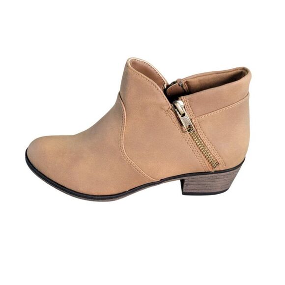 American Rag Abby Faux Suede Stacked Booties Sz 5M - Picture 2 of 11